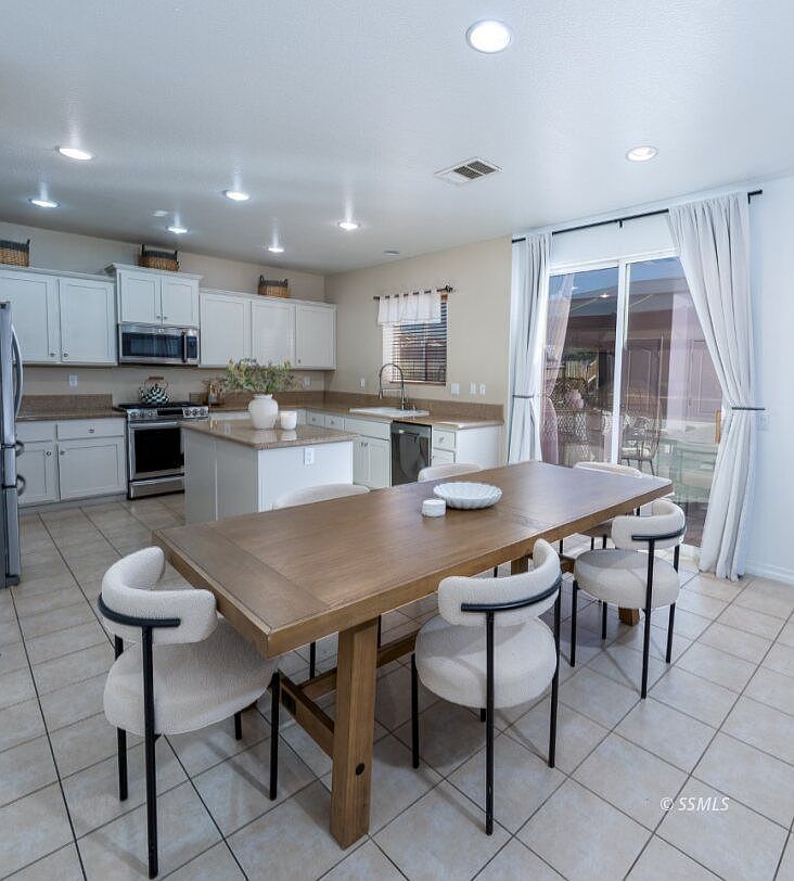 117 Majestic Sky Ct Ridgecrest, CA 93555  | Single Family