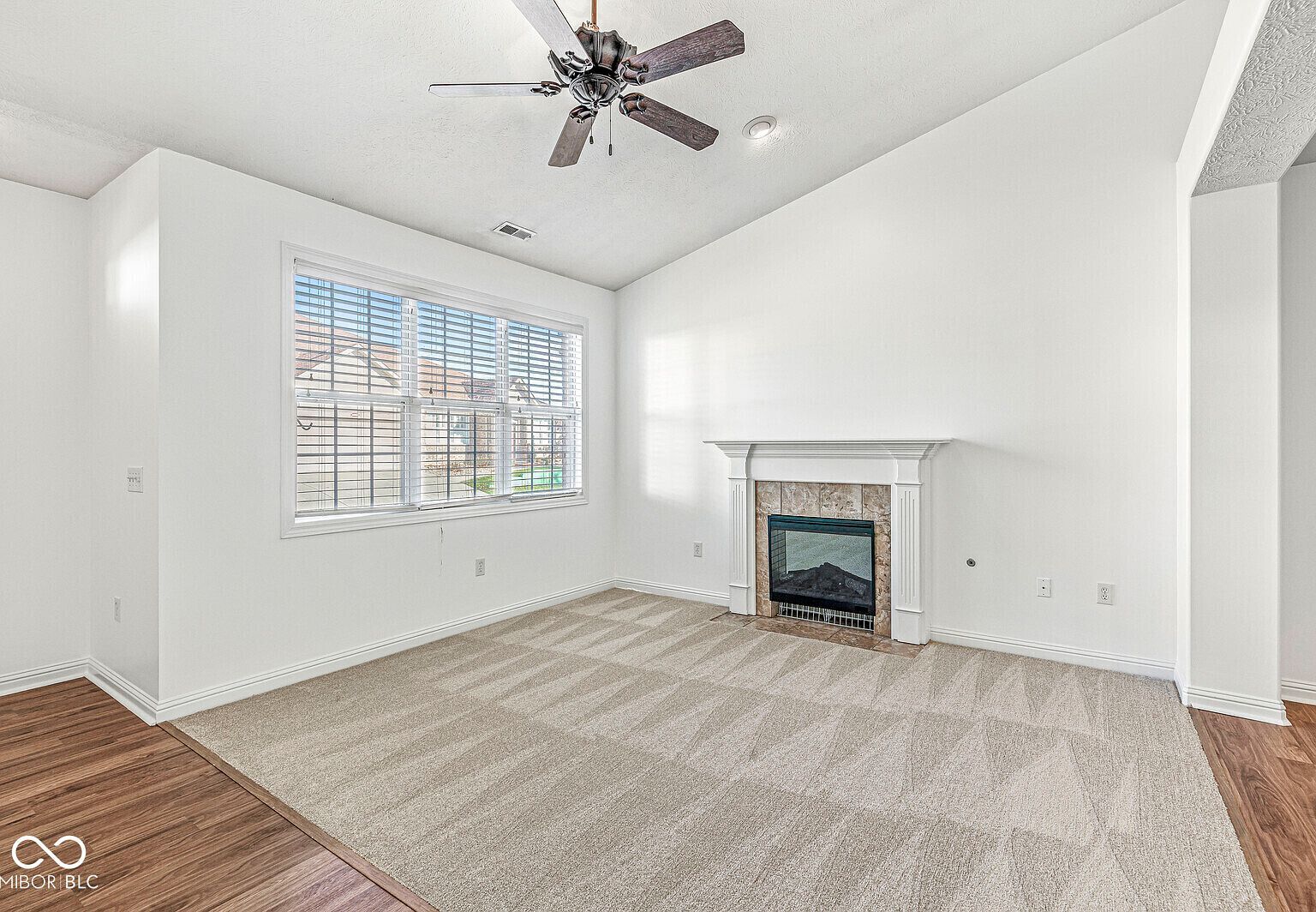 18379 Piers End Dr Noblesville, IN 46062  | Condominium