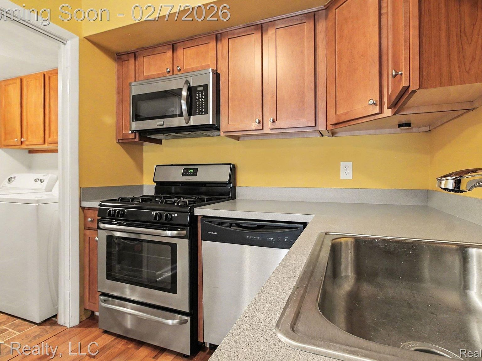 6852 New Providence Way Canton, MI 48187 | Condominium