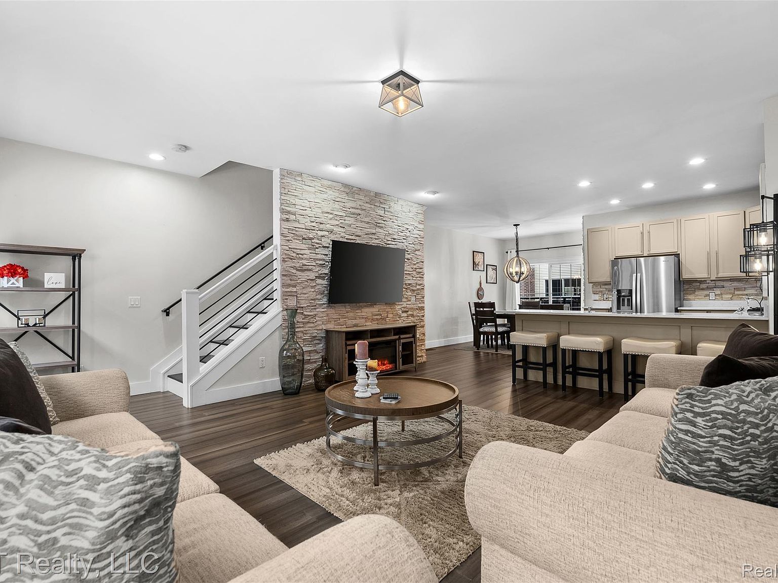 109 S 2nd St Brighton, MI 48116 | New build