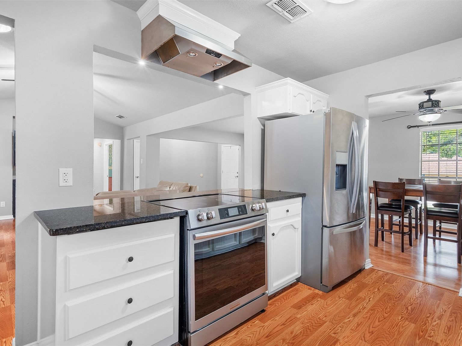 3712 Lawndale Ave Fort Worth, TX 76133  | Single Family