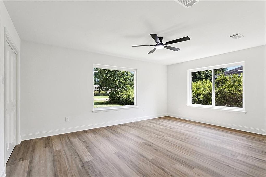 105 Robin Hood Dr Covington, LA 70433  | Single Family