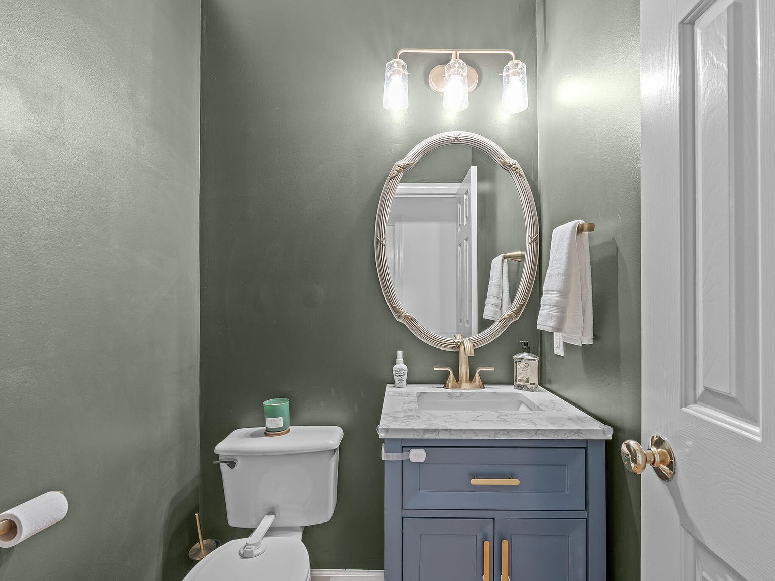 8132 Robincrest Ct Fuquay Varina, NC 27526 | Single Family