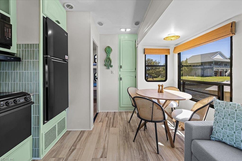 3665 Sandpiper Rd #157 Virginia Beach, VA 23456  | Condominium