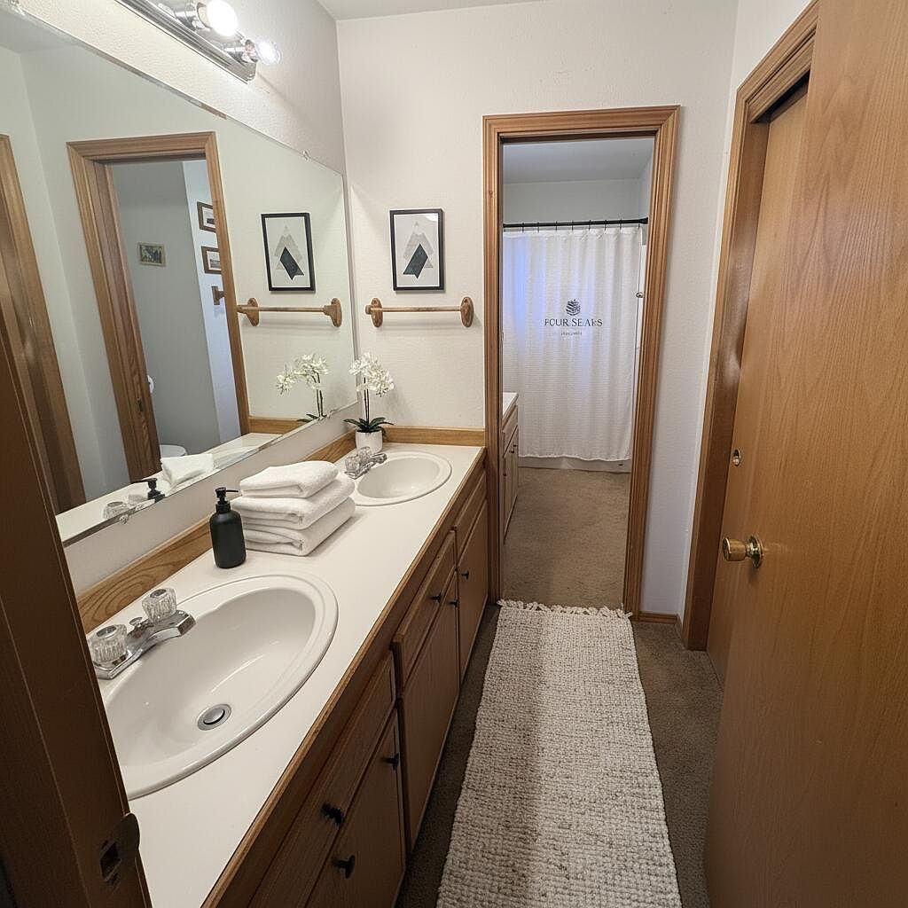 17285 Scaup Dr Bend, OR 97707 | Single Family