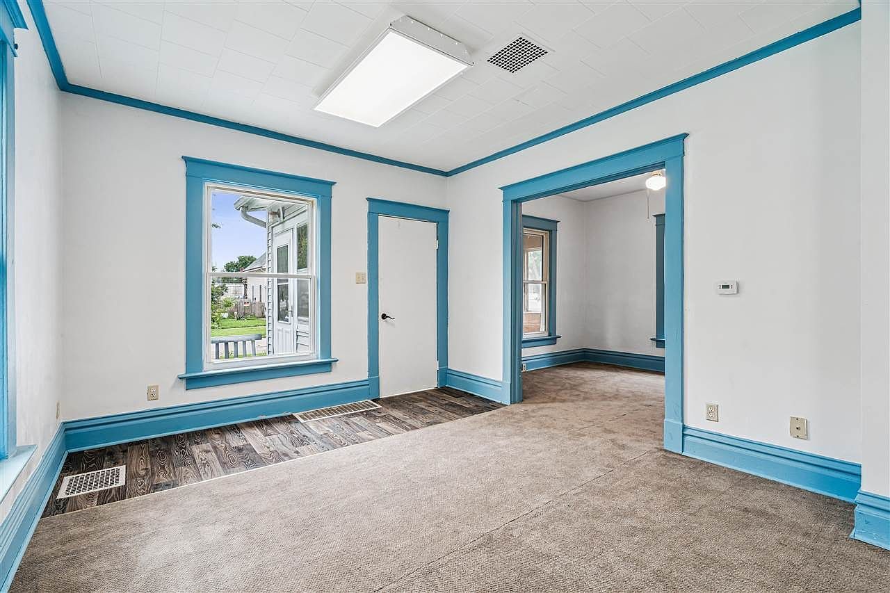 835 10th St SW Cedar Rapids, IA 52404 | Single Family