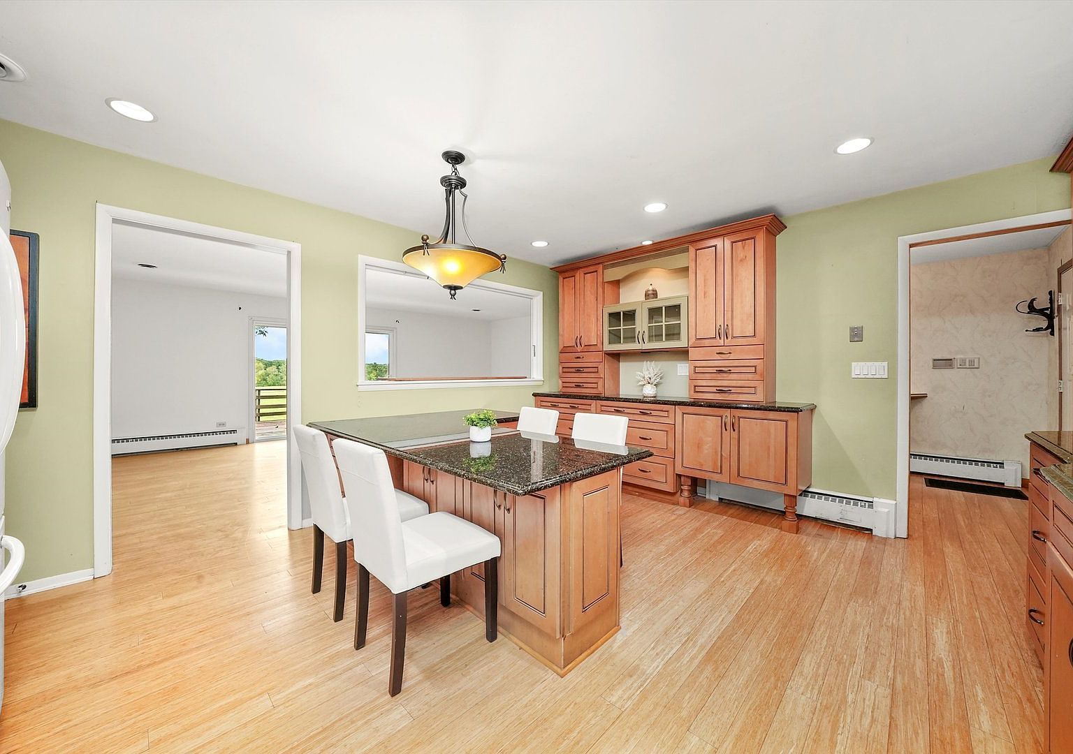 1406 W Lincoln Rd McHenry, IL 60051  | Single Family