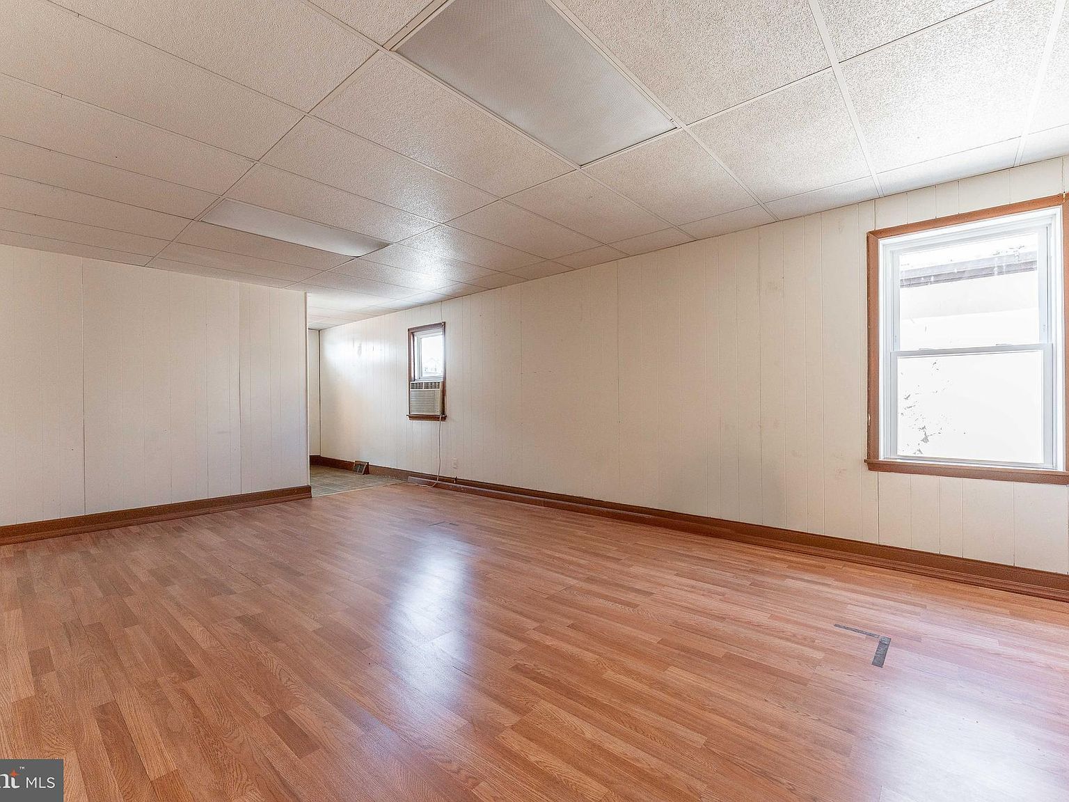 637 Chester Pike Prospect Park, PA 19076  | Single Family