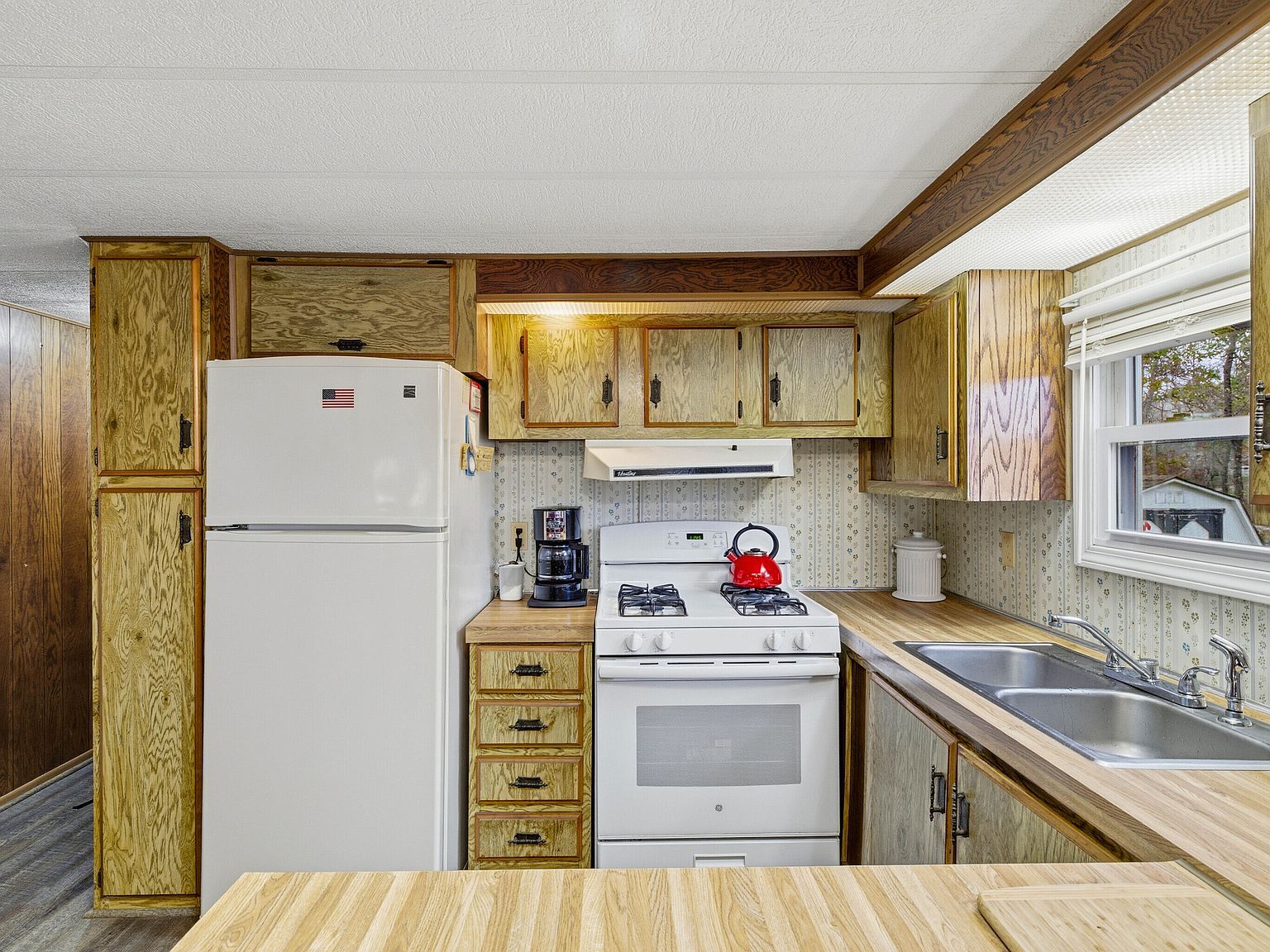 28 Golden Spur Stonington, CT 06378 | New build