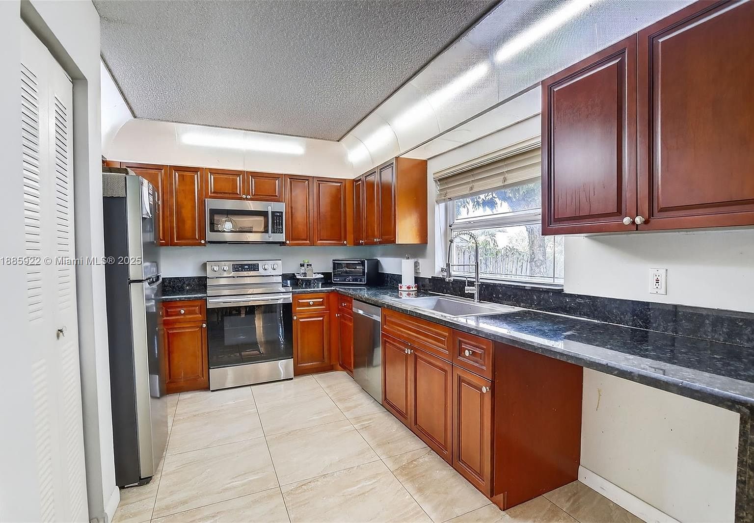 1001 SW 100th Ter Pembroke Pines, FL 33025 | Single Family