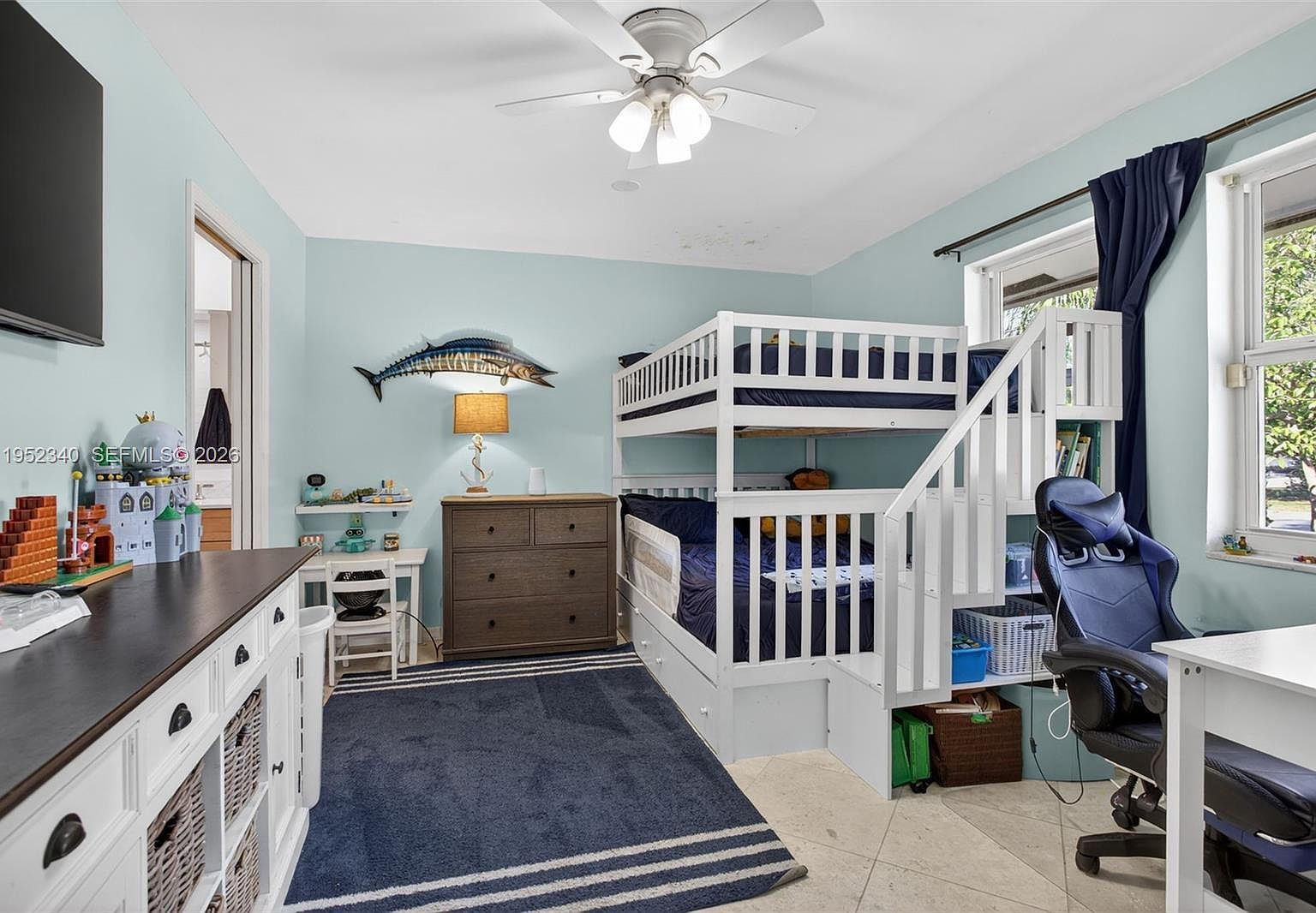 2910 NE 52nd St Fort Lauderdale, FL 33308  | Single Family