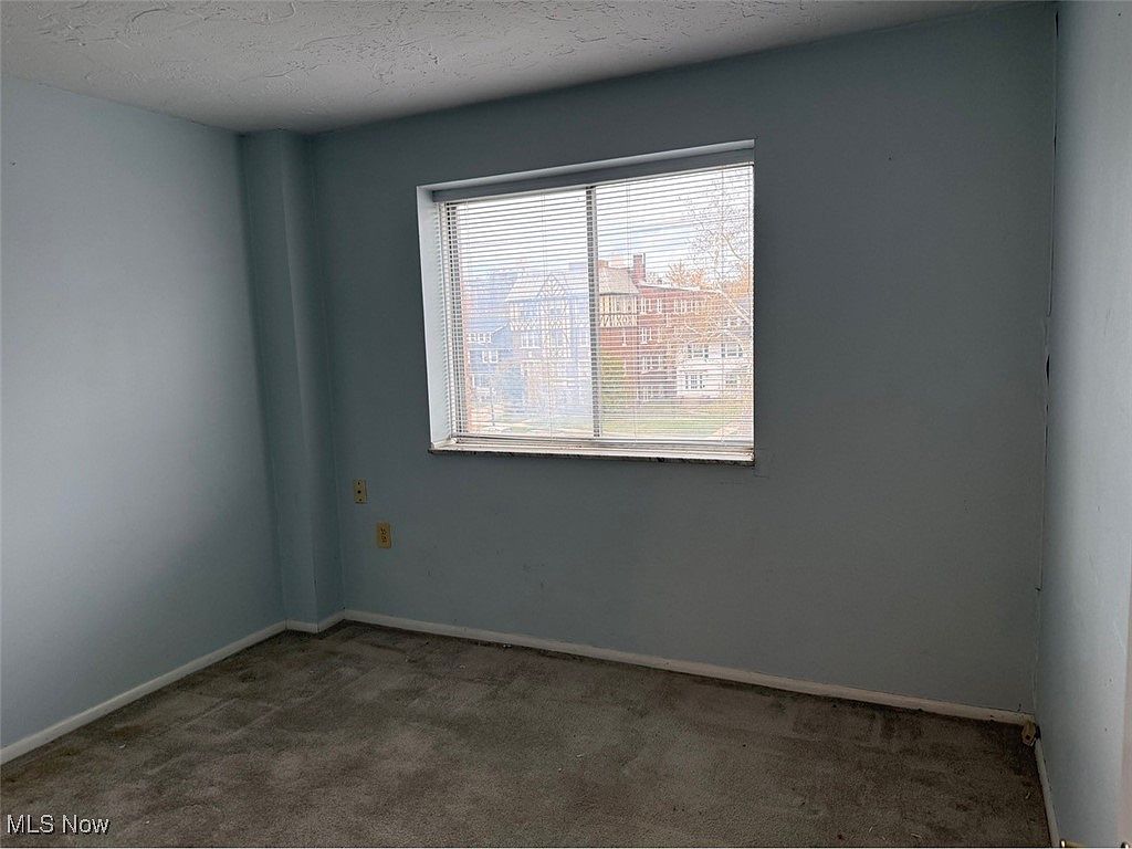 12029 Clifton Blvd Lakewood, OH 44107  | Condominium