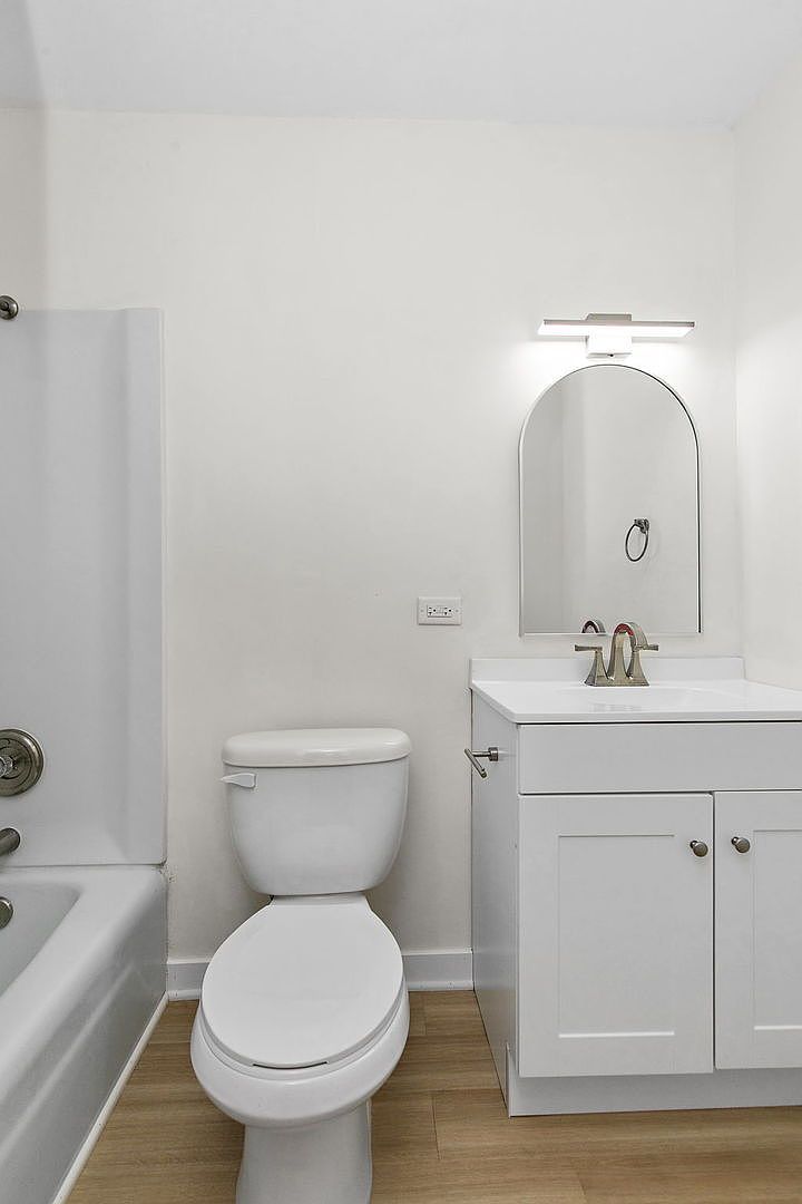 4602 W Northfox Ln McHenry, IL 60050  | Condominium