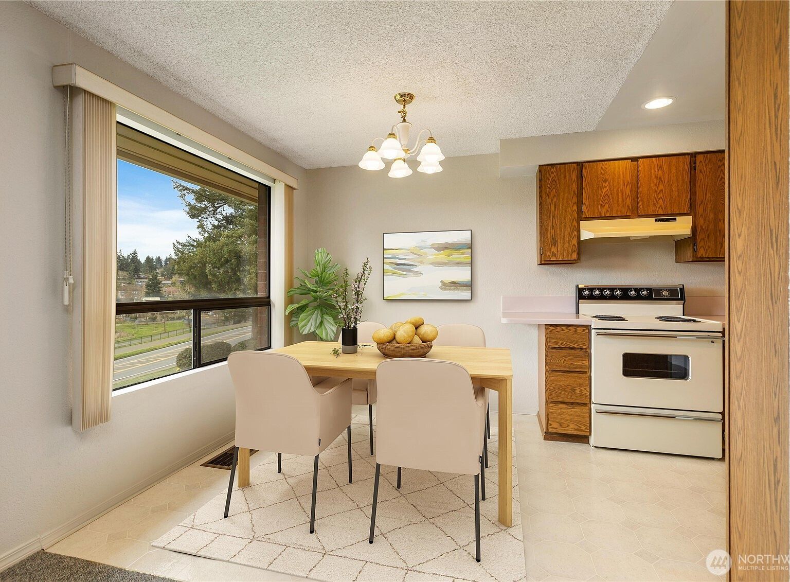 23305 Lakeview Dr Unit C204 Mountlake Terrace, WA 98043  | Condominium