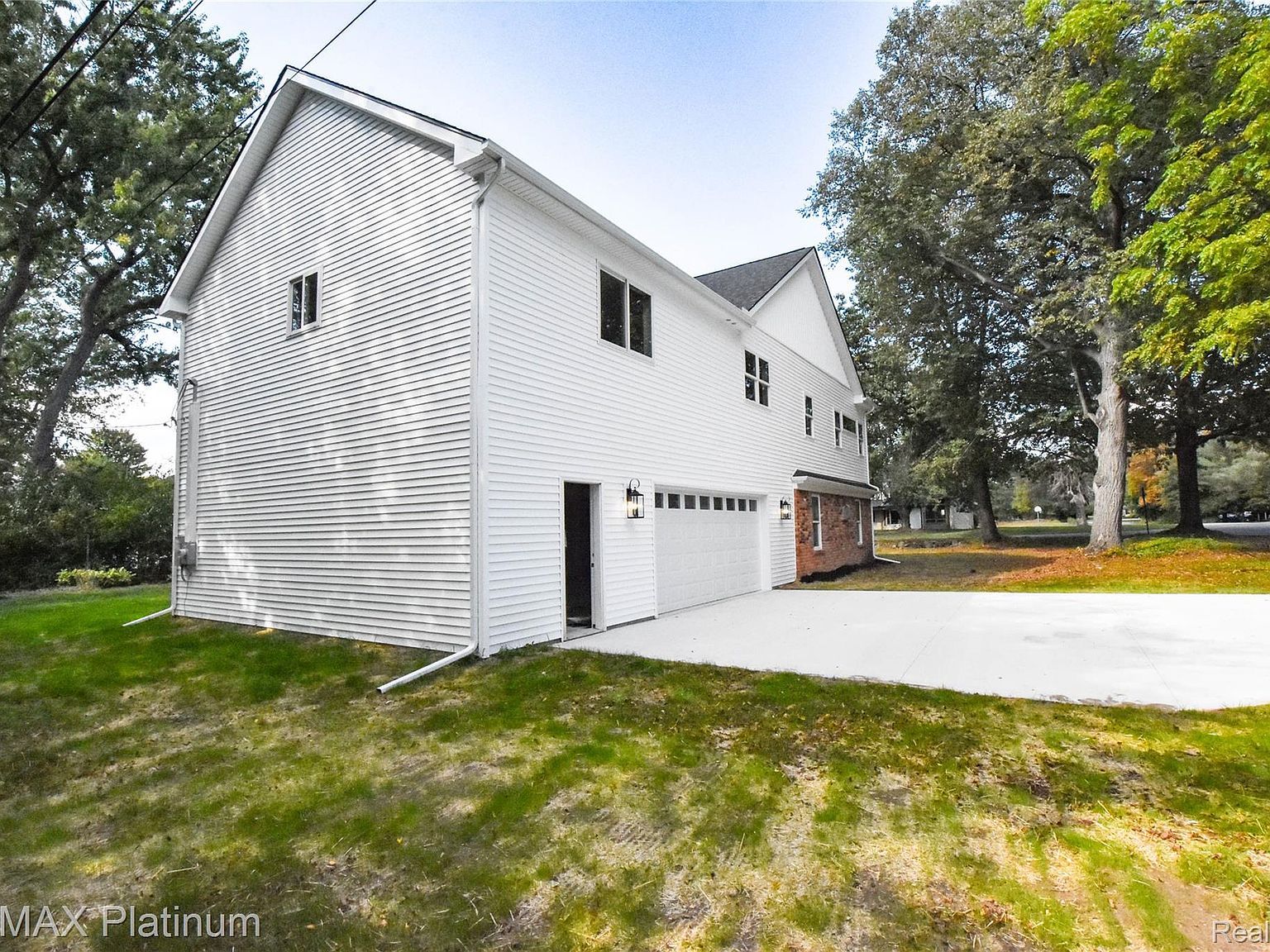 7369 Sweetbriar Rd West Bloomfield, MI 48324 | Single Family