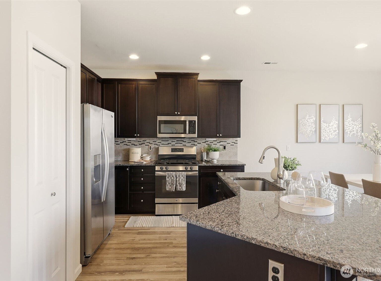 7539 18th St SE Lake Stevens, WA 98258  | Single Family