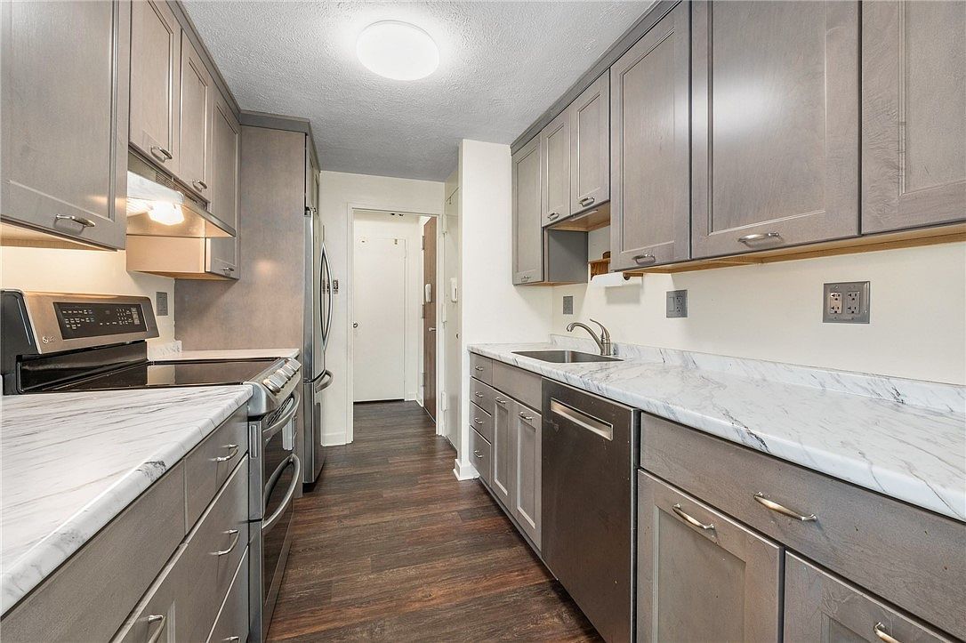 320 Fort Duquesne Blvd APT 5D Pittsburgh, PA 15222 | Condominium