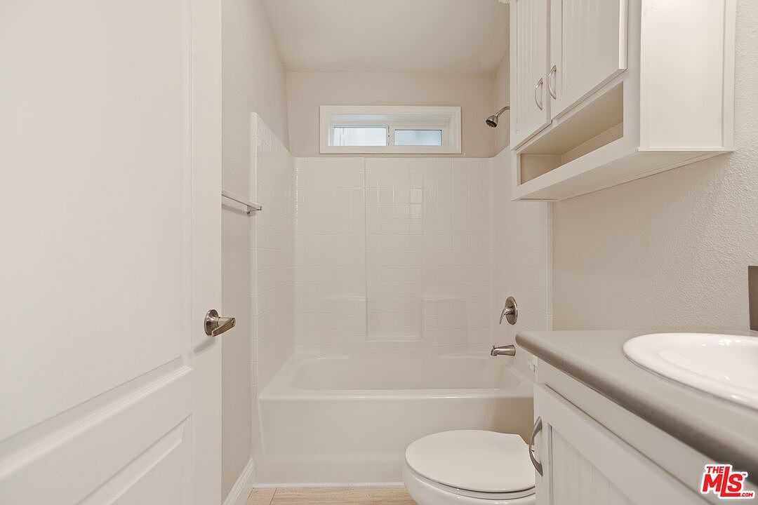 8250 Lankershim Blvd #126 North Hollywood, CA 91605  | New build