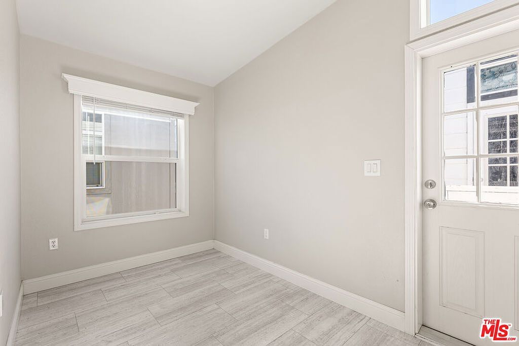 8250 Lankershim Blvd #130 North Hollywood, CA 91605 | New build