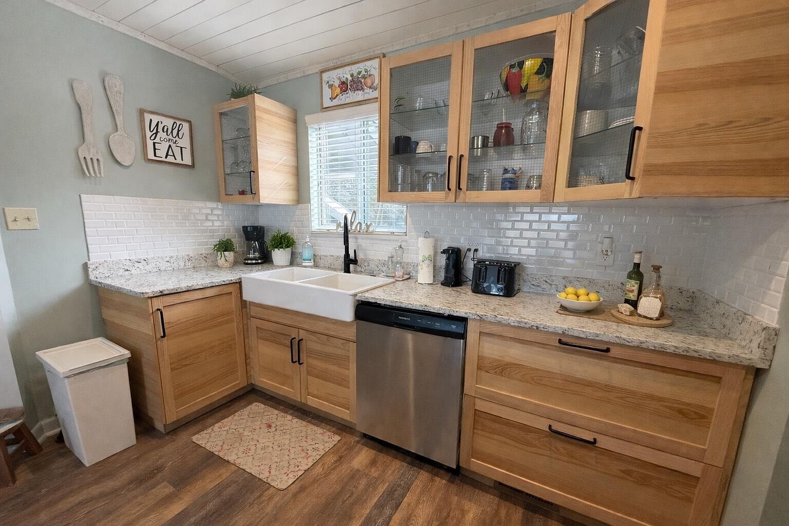 983 Lake Ridge Dr Dandridge, TN 37725  | Single Family