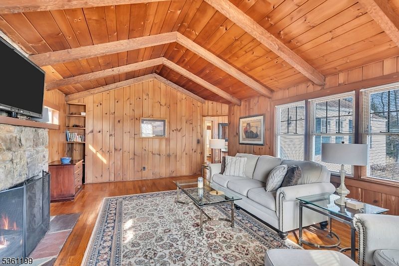 1595 Route 206 Bedminster, NJ 07921  | Multi Family