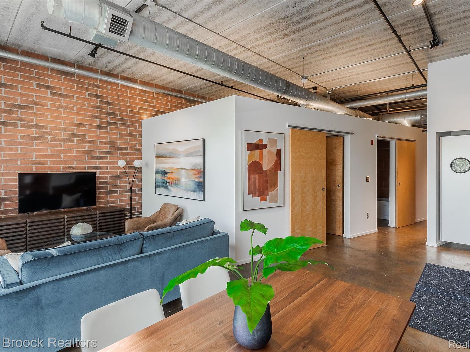 333 E Parent Ave UNIT 9 Royal Oak, MI 48067 | Condominium