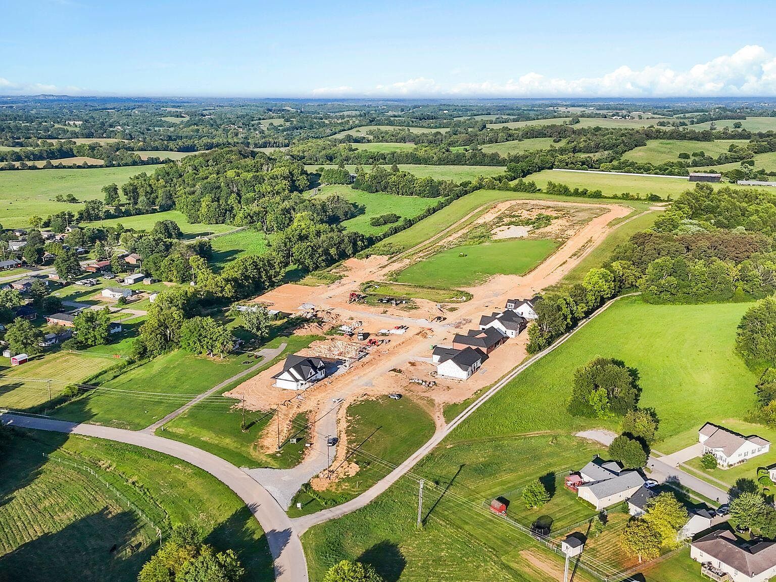 105 Stonegate Dr Danville, KY 40422 | Single Family