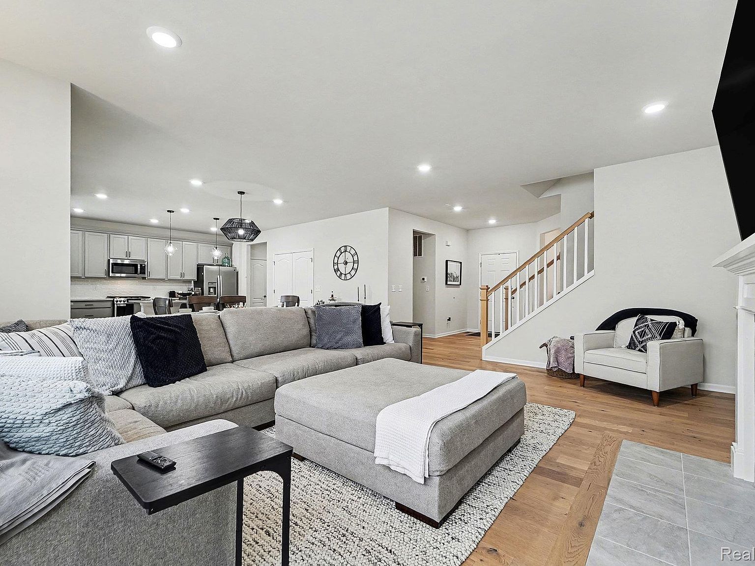 6109 Kingsley Ct Clarkston, MI 48346  | Single Family