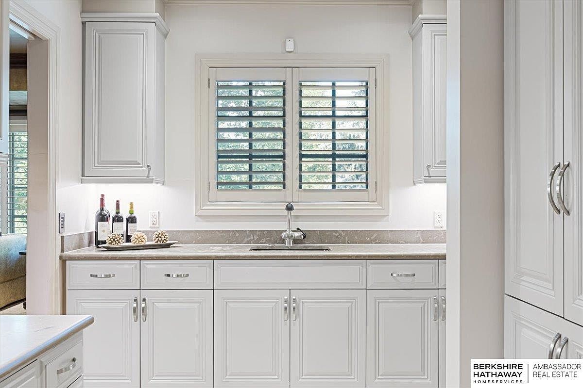 717 Hackberry Rd Omaha, NE 68132  | Single Family