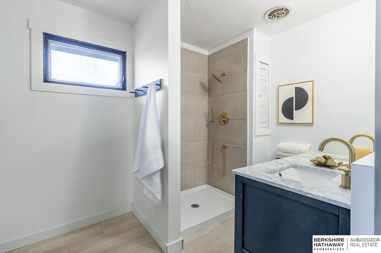 1230 S 164th Ave Omaha, NE 68130  | Single Family