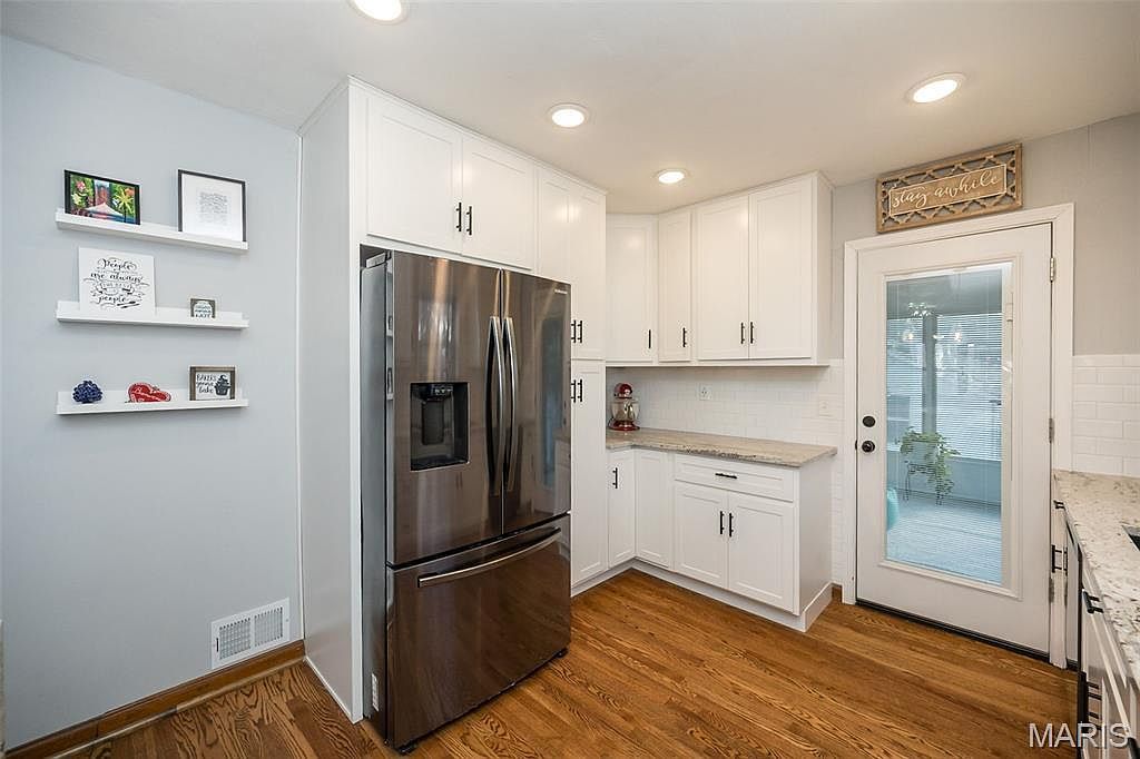 5458 Murdoch Ave Saint Louis, MO 63109  | Single Family