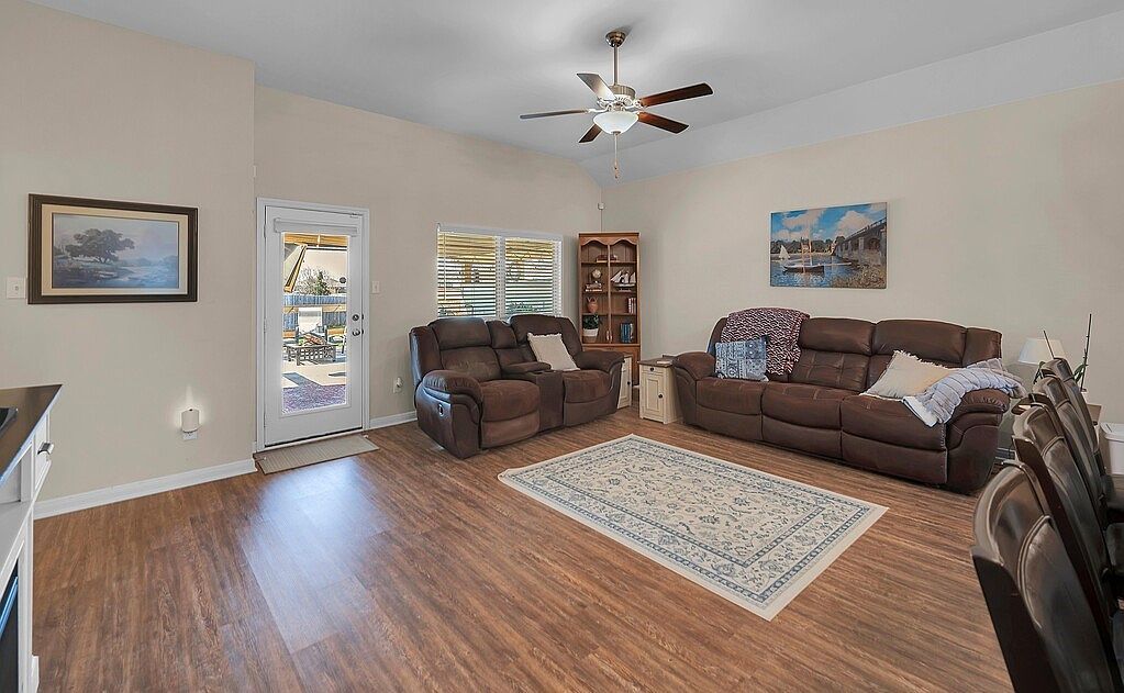 4101 King Ranch Rd Waco, TX 76705  | Single Family