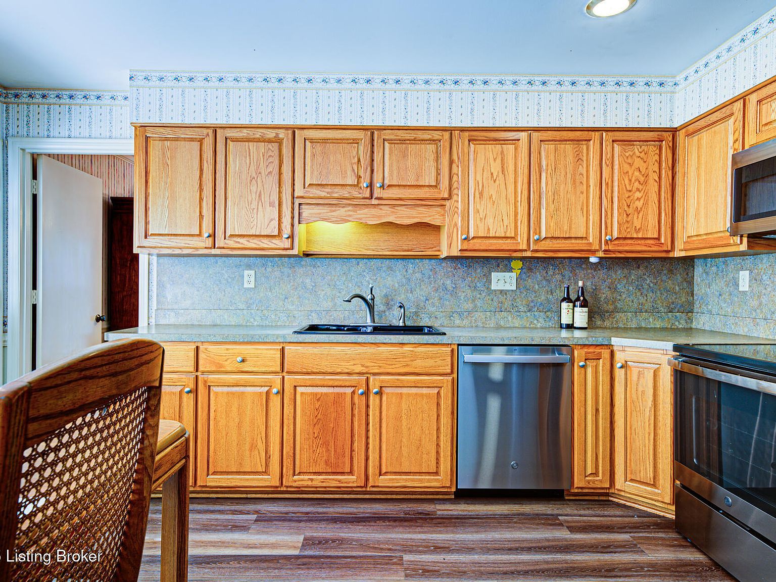 305 Chertsey Ct Douglass Hills, KY 40243 | Single Family