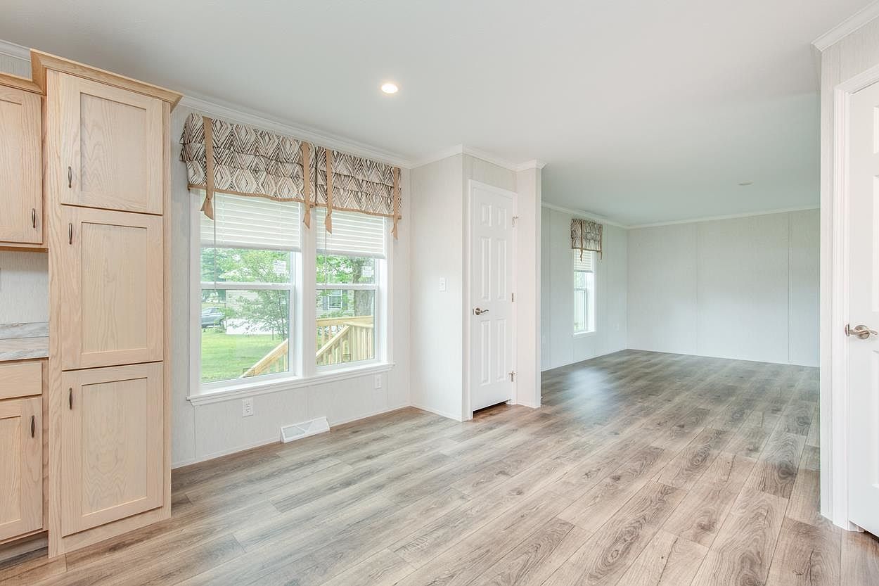 37 Rex Dr Concord, NH 03303 | New build