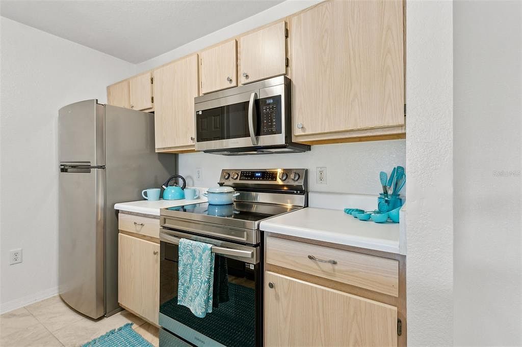 5459 Vineland Rd APT 4111 Orlando, FL 32811 | Condominium