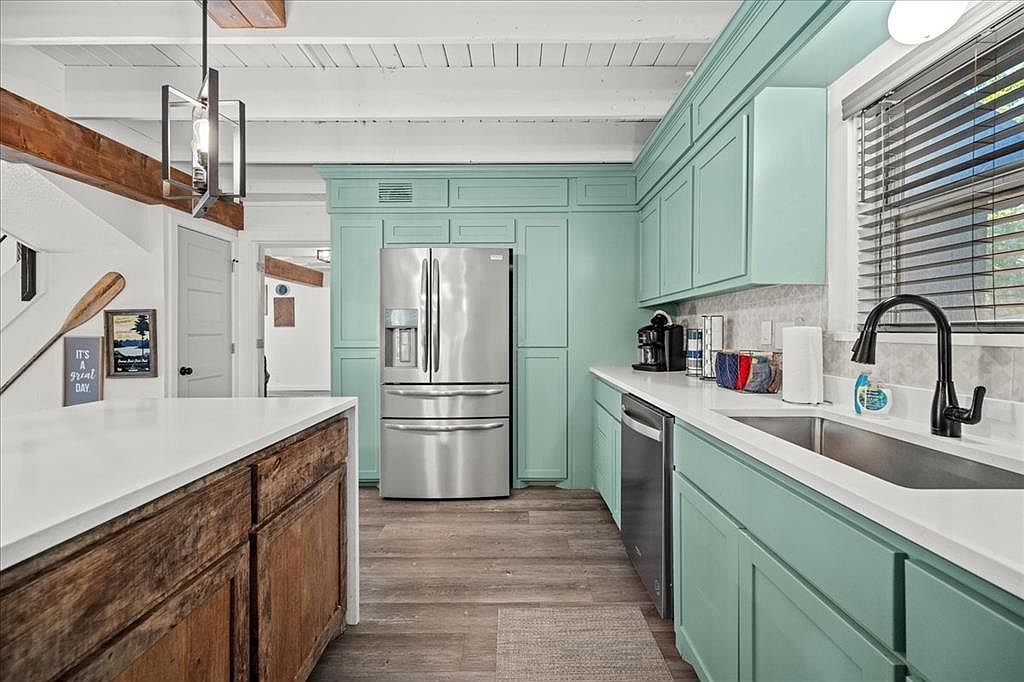 4 Hornbeam Rd Broken Bow, OK 74728  | Single Family