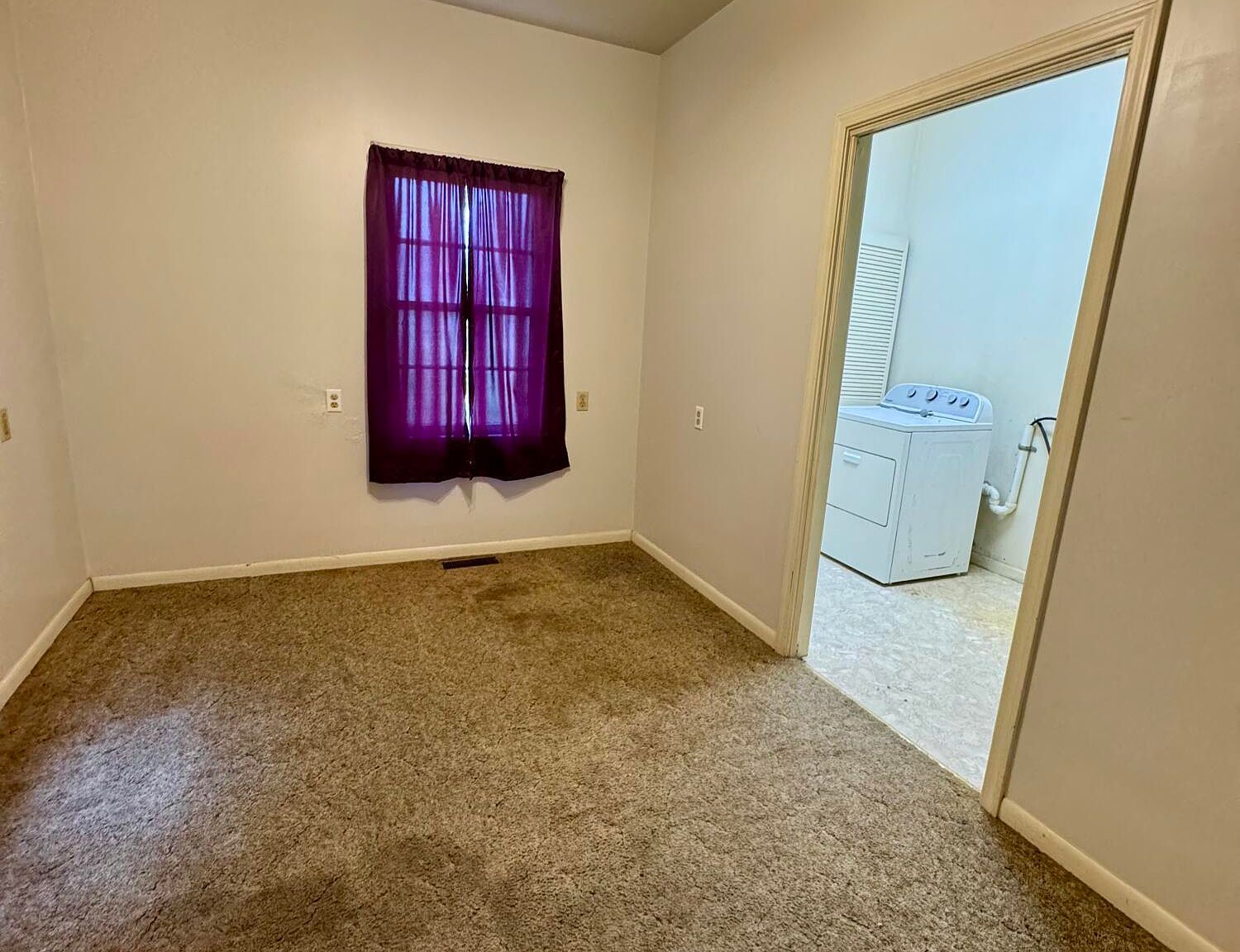 607 W Elm St Fayette, MO 65248  | Single Family