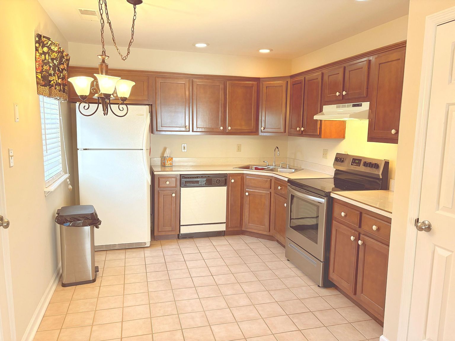 371 Garden Point Dr Frankfort, KY 40601  | Single Family