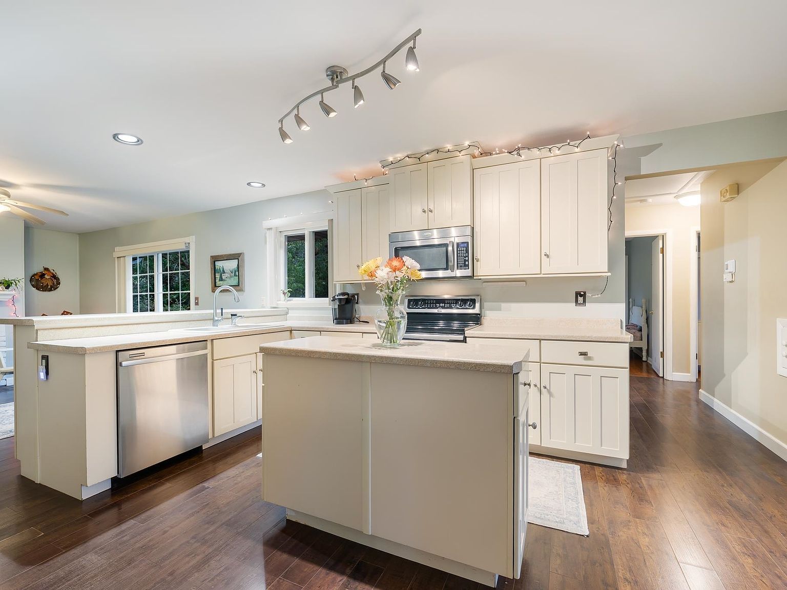 1126 S Park Ave Neenah, WI 54956 | Single Family