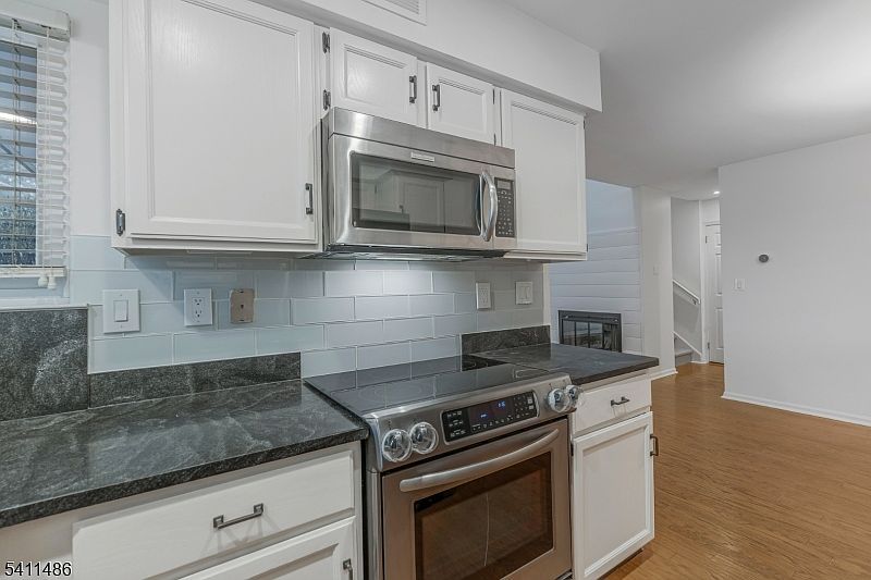 14 Tory Ct Bedminster, NJ 07921 | New build