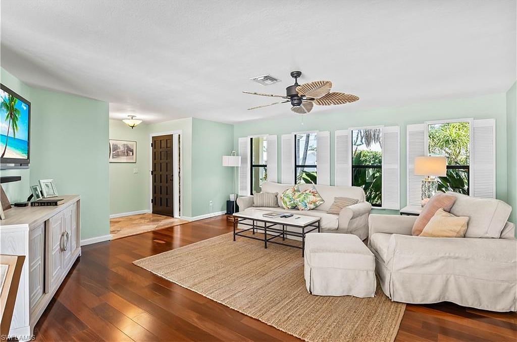 617 SW 51st Ter Cape Coral, FL 33914 | Single Family