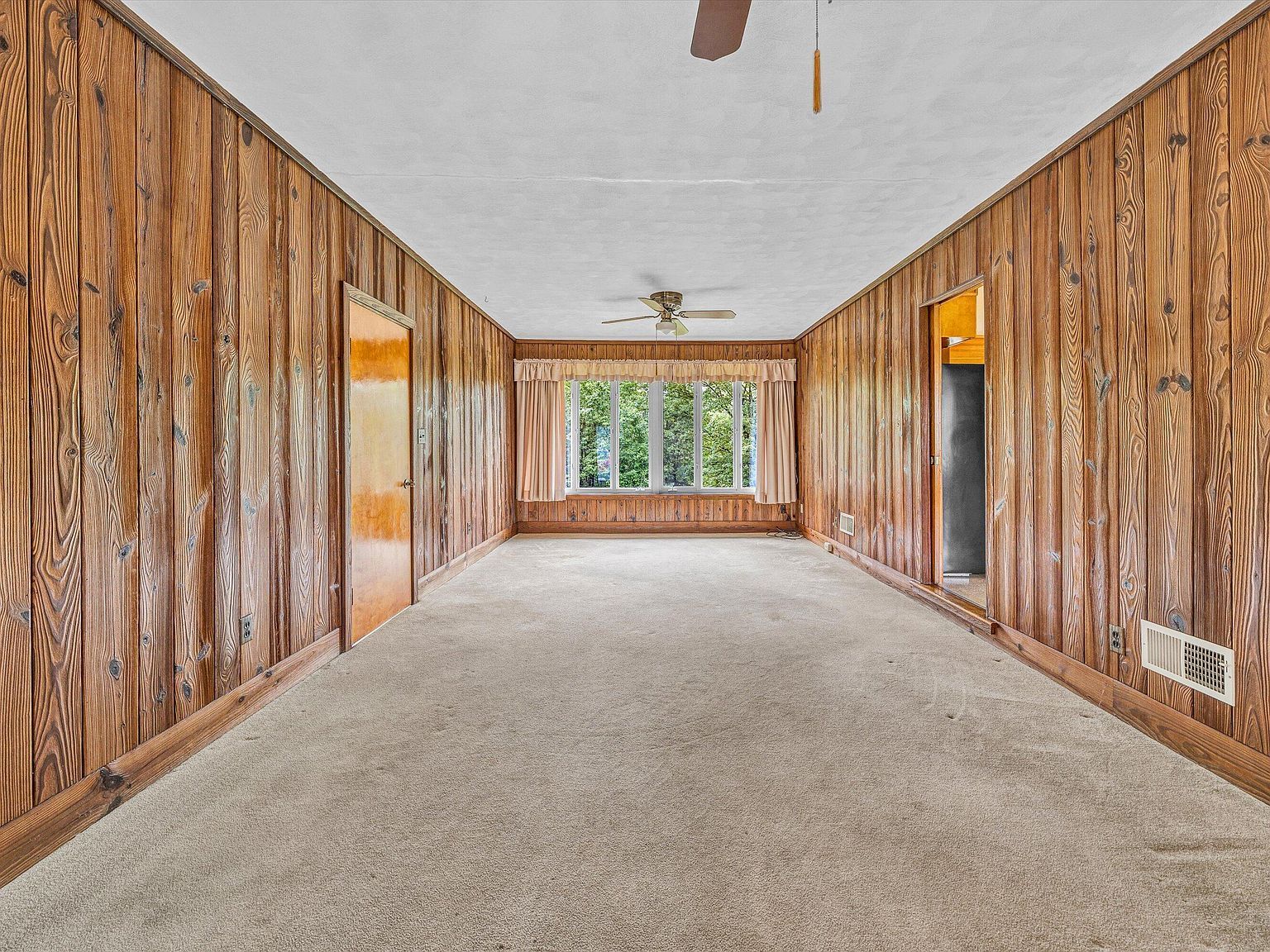 4362 Fontaine Cir Roanoke, VA 24018  | Single Family