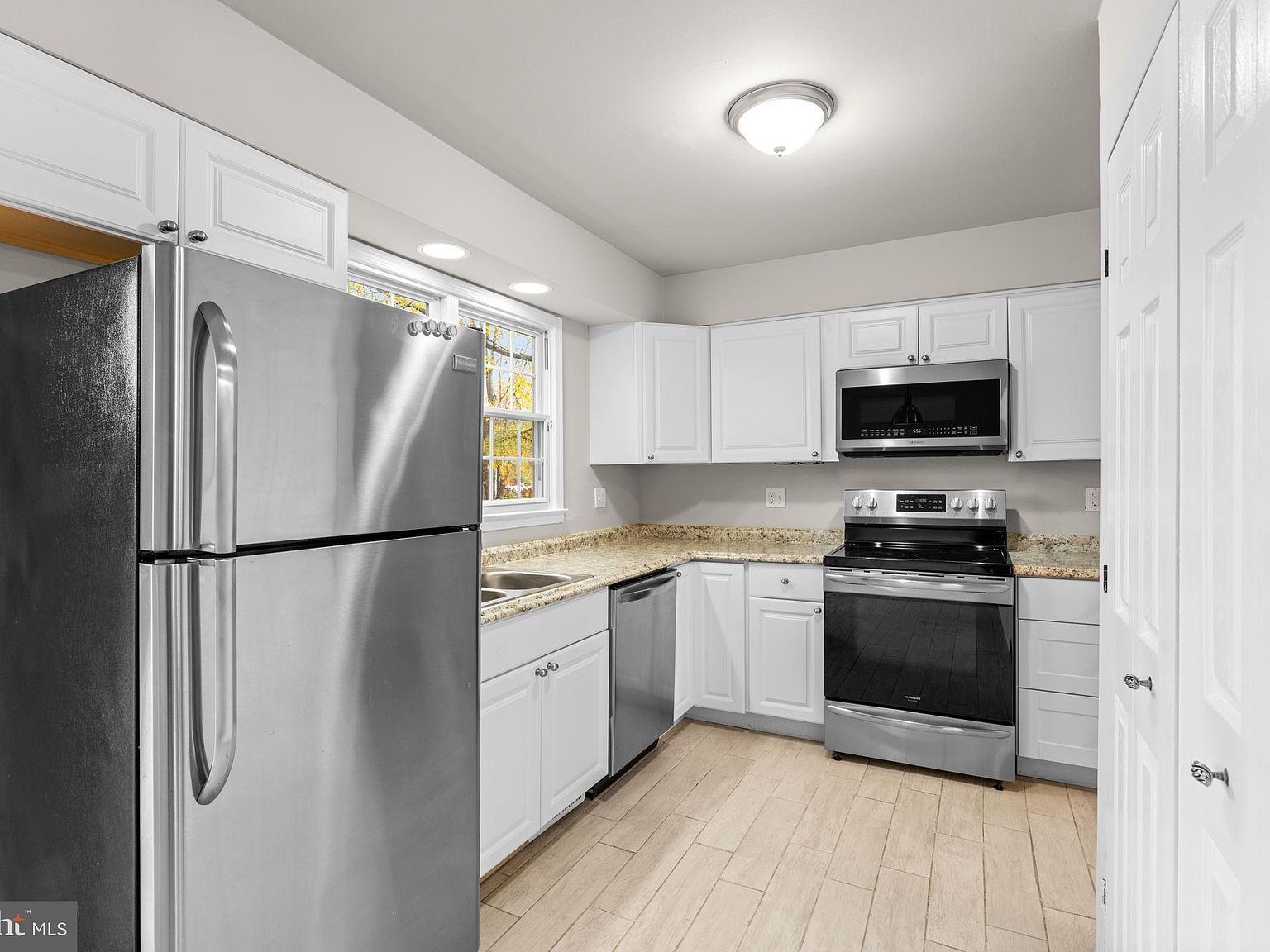 314 Woodleaf Ct Glen Burnie, MD 21061  | New build