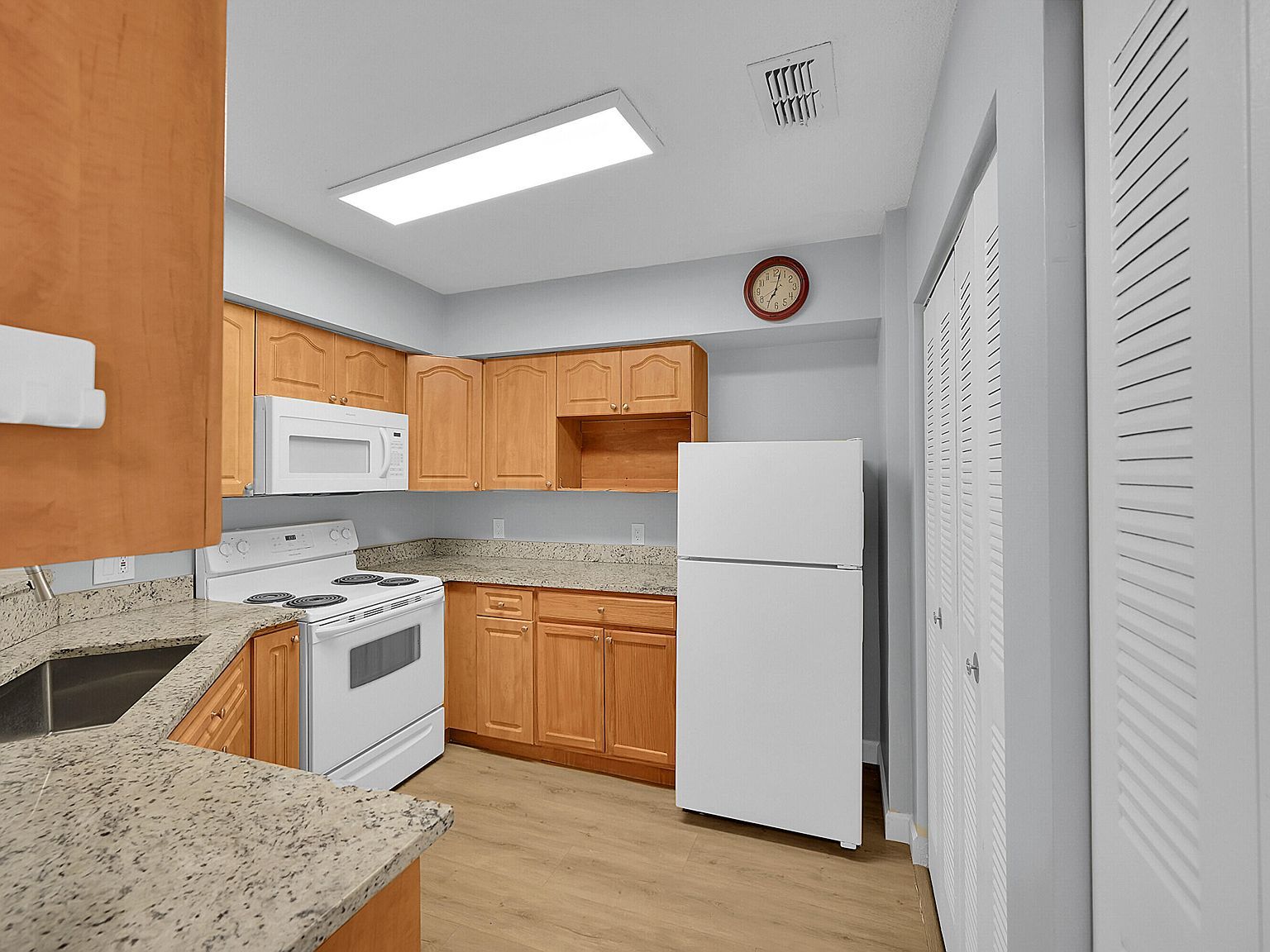 815 W Boynton Beach Blvd APT 14-201 Boynton Beach, FL 33426 | Condominium