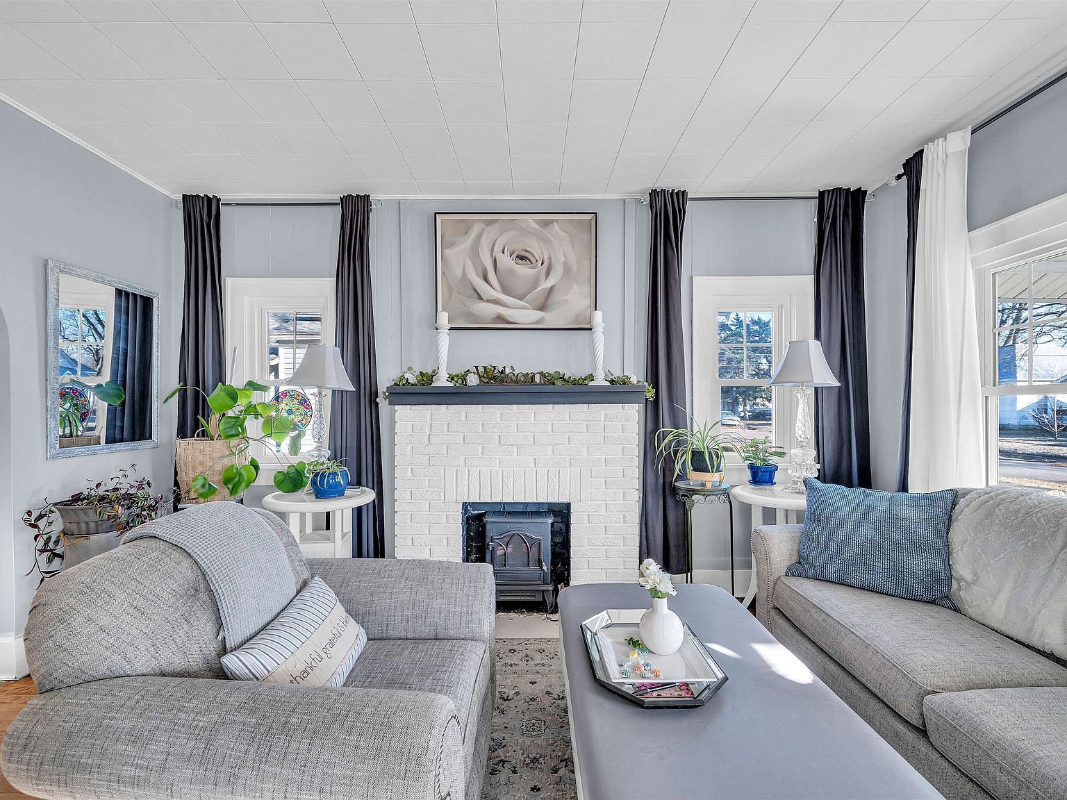 1319 John St Winfield, KS 67156 | Single Family