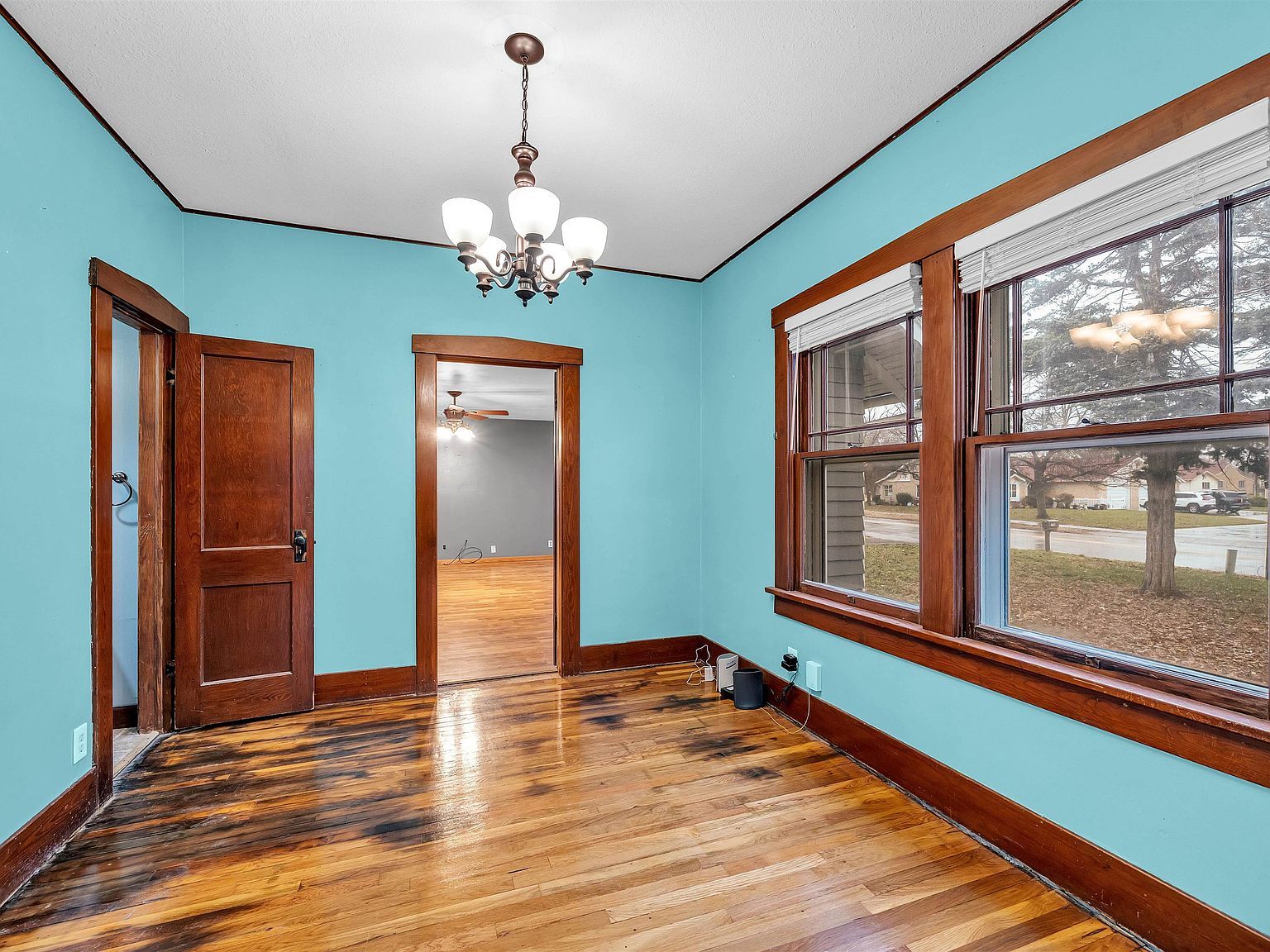 1125 E Broadway St Newton, KS 67114  | Single Family