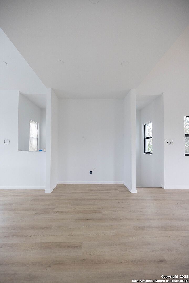 814 N Olive St San Antonio, TX 78202 | Multi Family