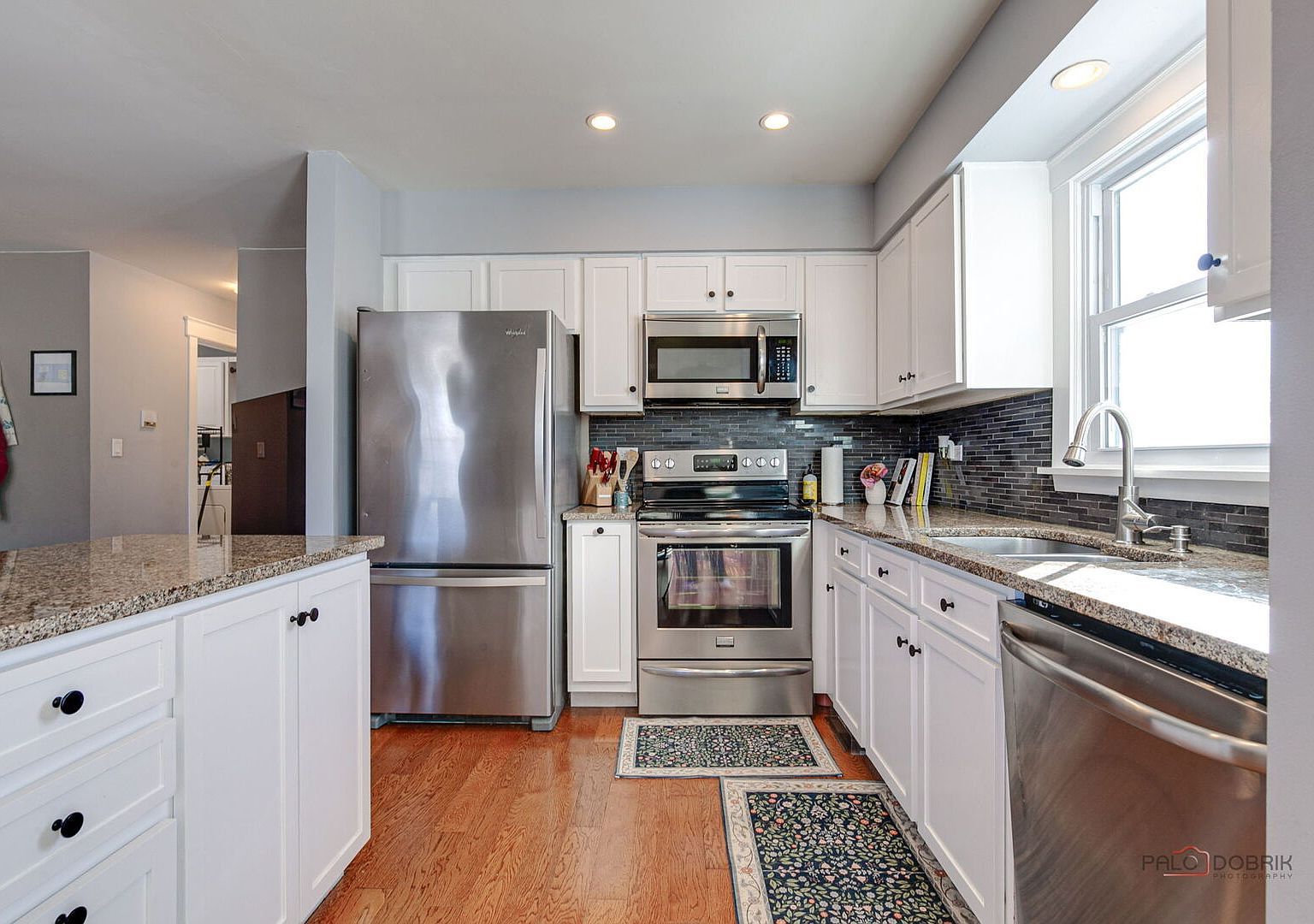 737 Garfield Ave APT B Libertyville, IL 60048  | Condominium