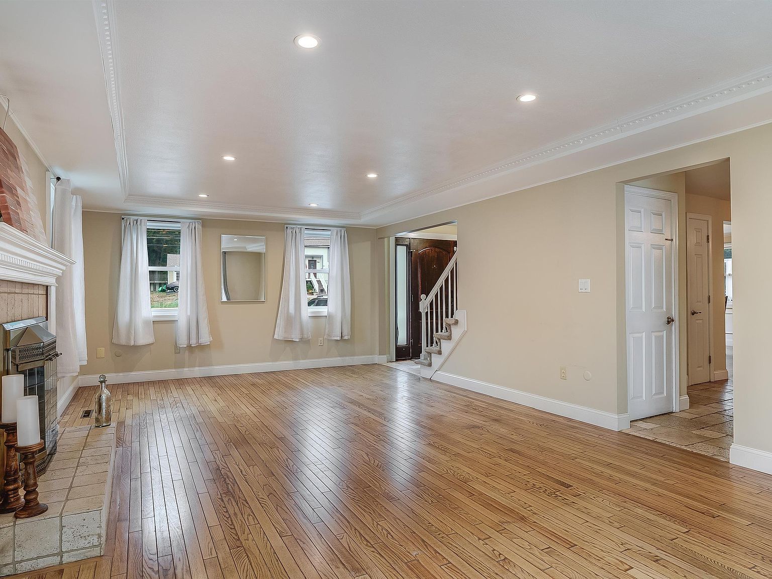 759 Cohas Ave Manchester, NH 03109  | Single Family