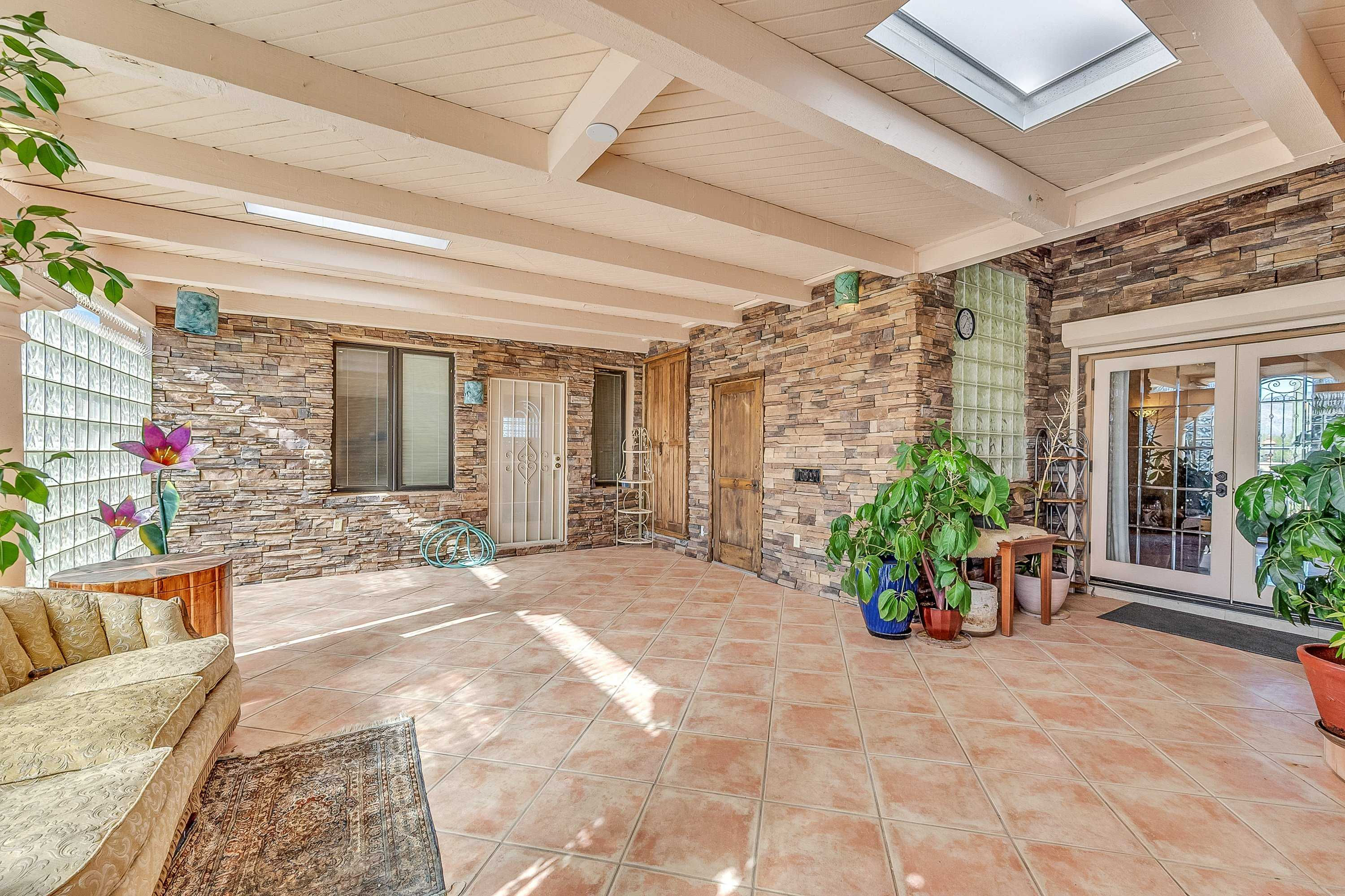 365 North Tanque Verde Loop Road, Tucson, AZ, USA, 85748  | Single Family